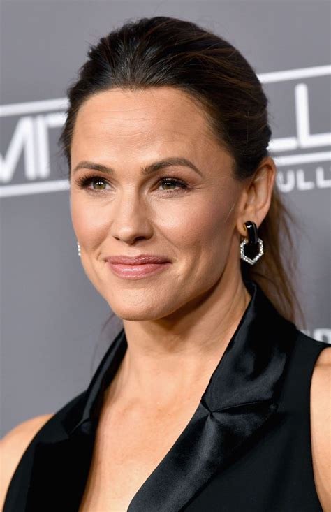 how old is jennifer garner